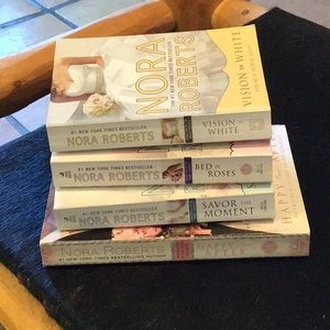 4 Nora Roberts books